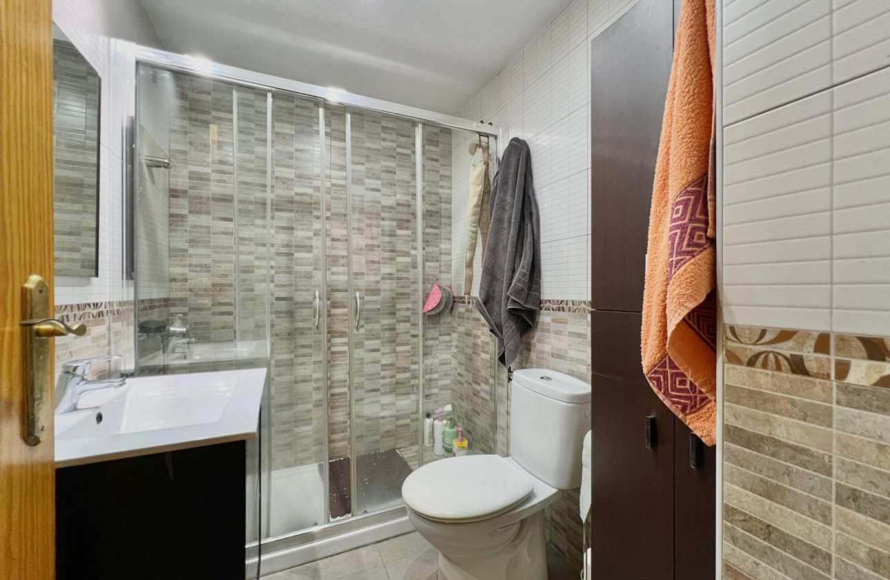 Resale - Apartment -
Torrevieja - Puerto Deportivo