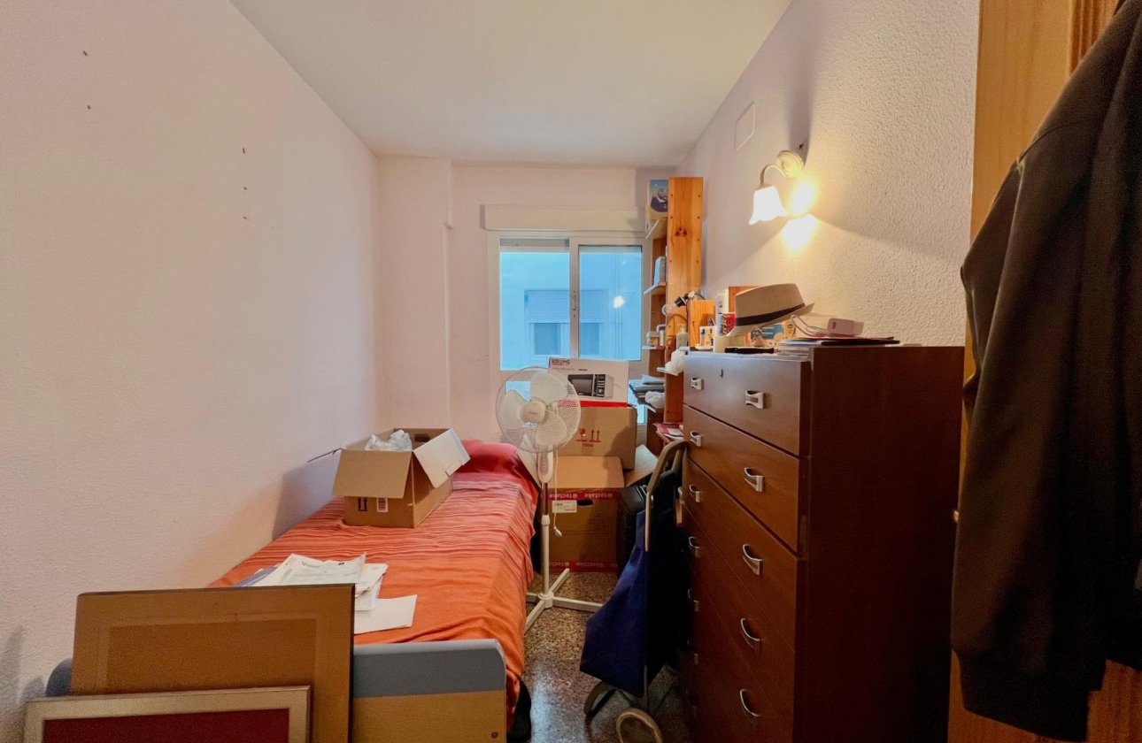 Resale - Apartment -
Torrevieja - Puerto Deportivo