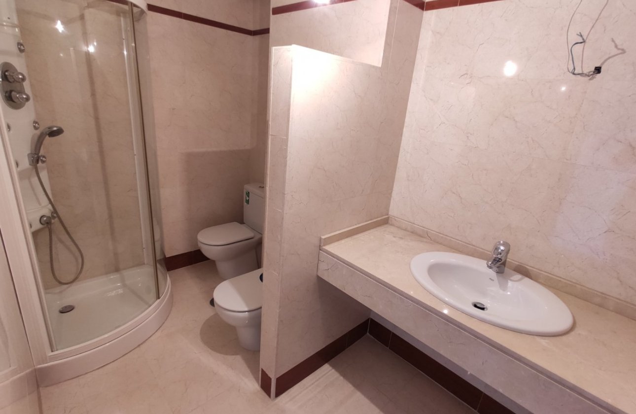 Resale - Apartment -
Torrevieja - Puerto