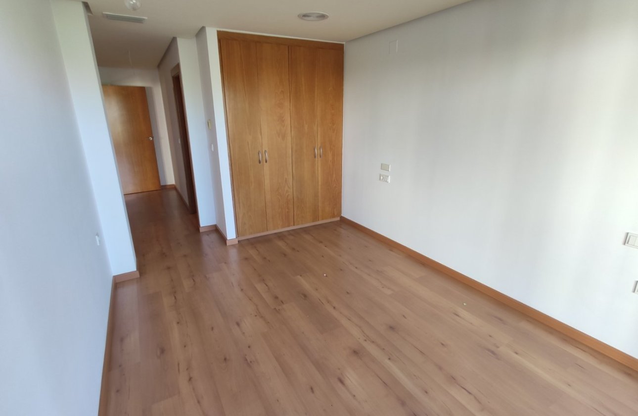 Resale - Apartment -
Torrevieja - Puerto