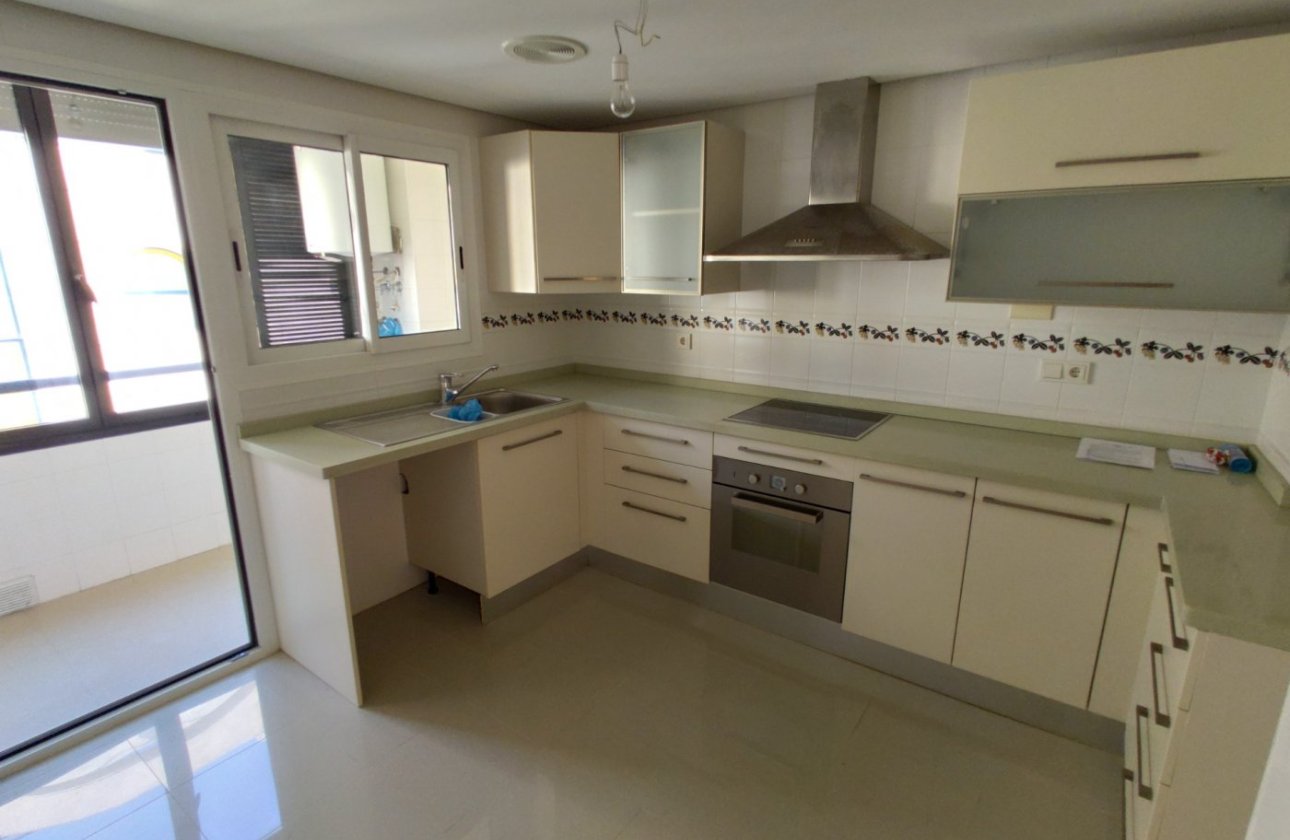 Resale - Apartment -
Torrevieja - Puerto