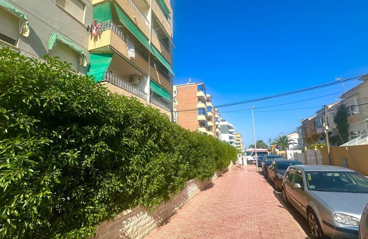 Resale - Apartment -
Torrevieja - Punta Prima