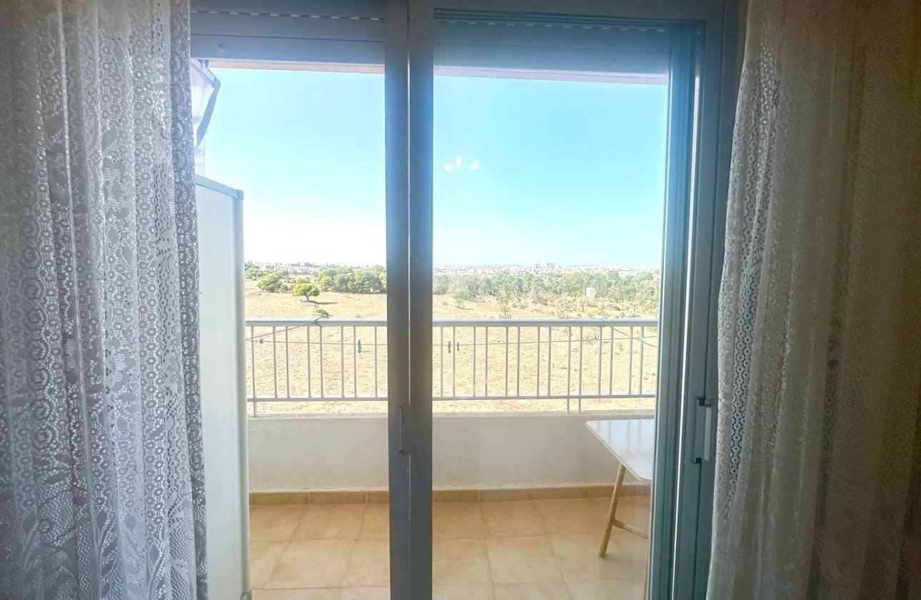 Resale - Apartment -
Torrevieja - Punta Prima