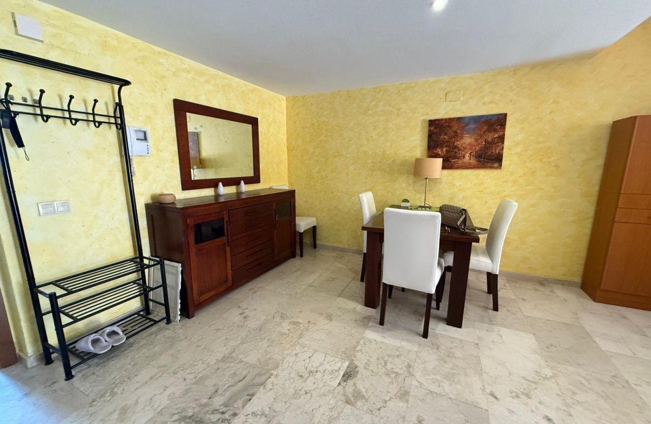 Resale - Apartment -
Torrevieja - Punta Prima
