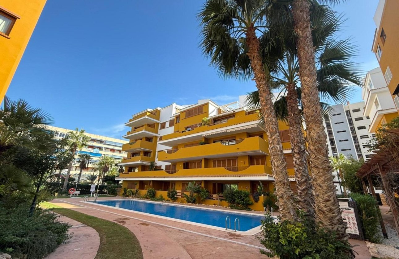 Resale - Apartment -
Torrevieja - Punta Prima