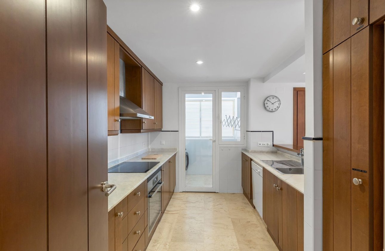 Resale - Apartment -
Torrevieja - Punta Prima