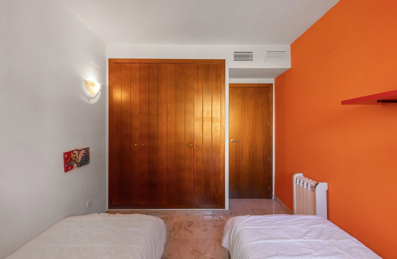 Resale - Apartment -
Torrevieja - Punta Prima