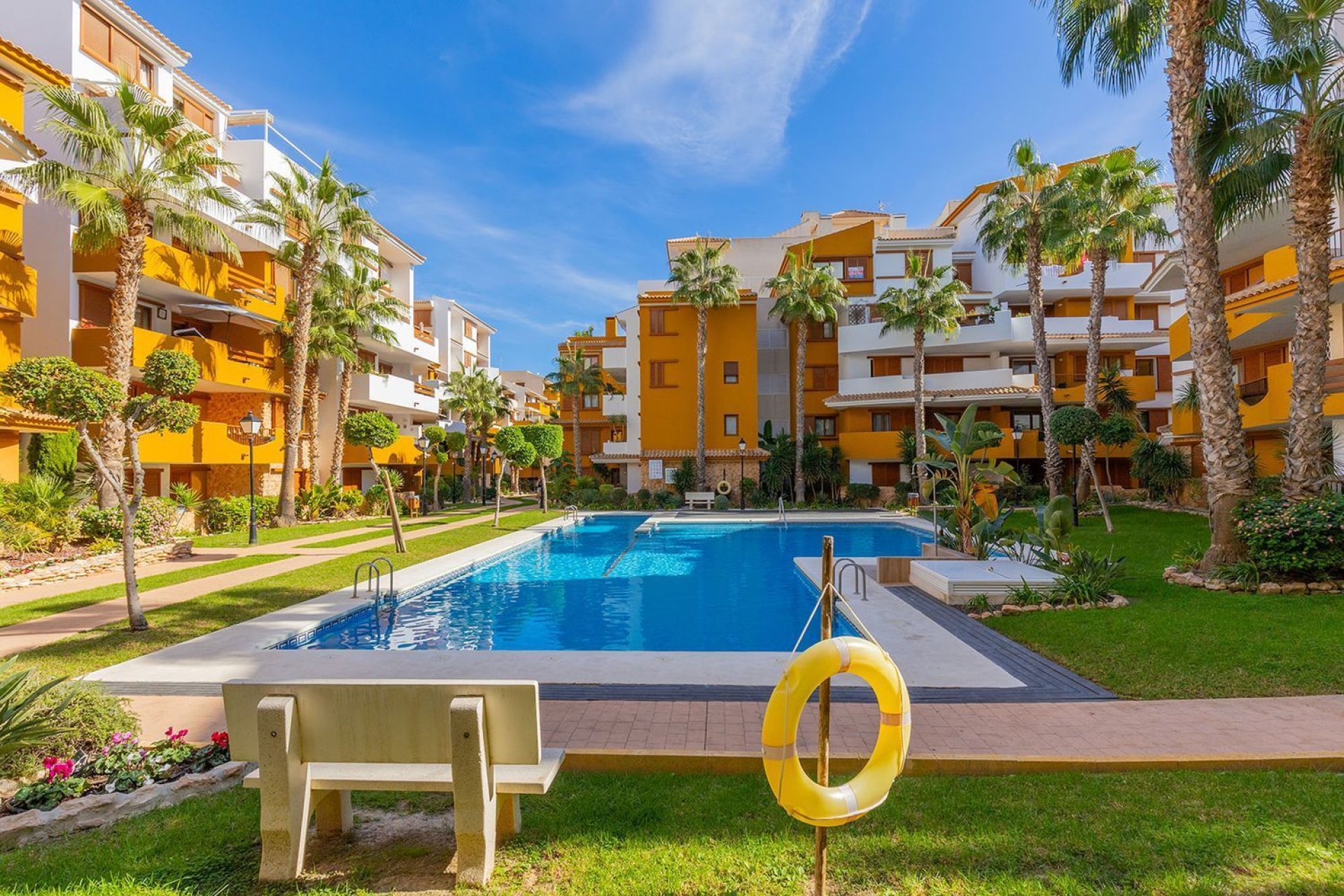 Resale - Apartment -
Torrevieja - Punta Prima