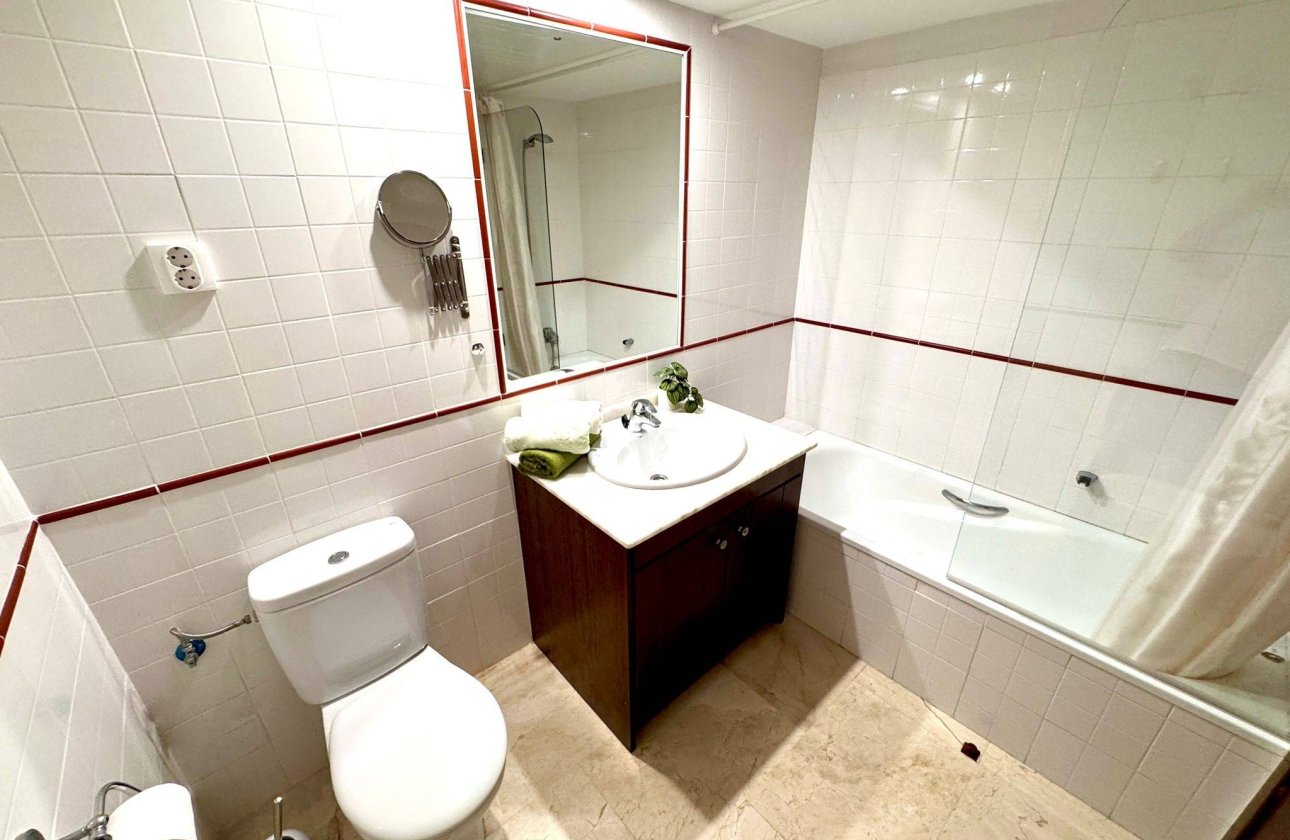 Resale - Apartment -
Torrevieja - Punta Prima