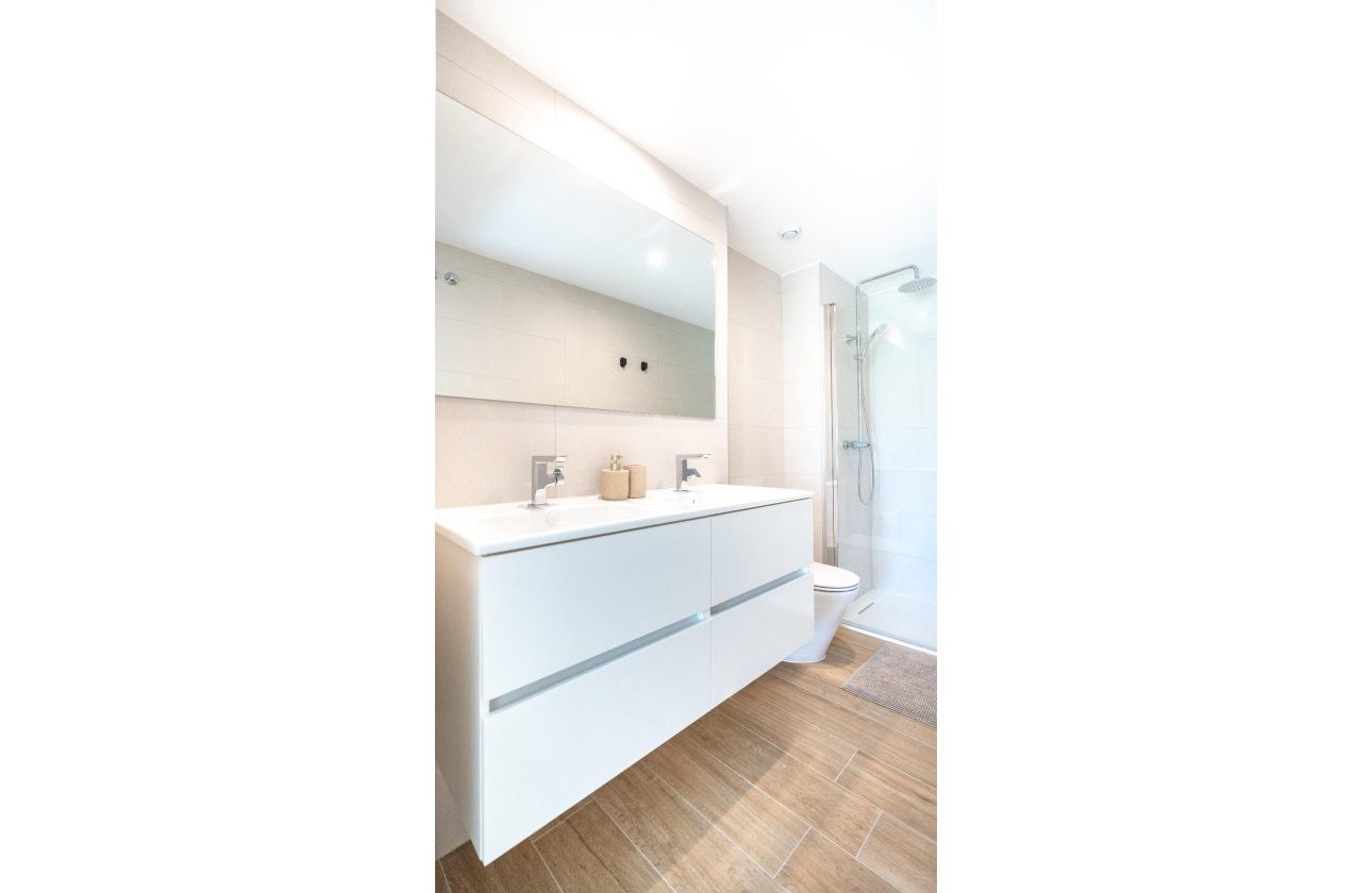 Resale - Apartment -
Torrevieja - Punta Prima