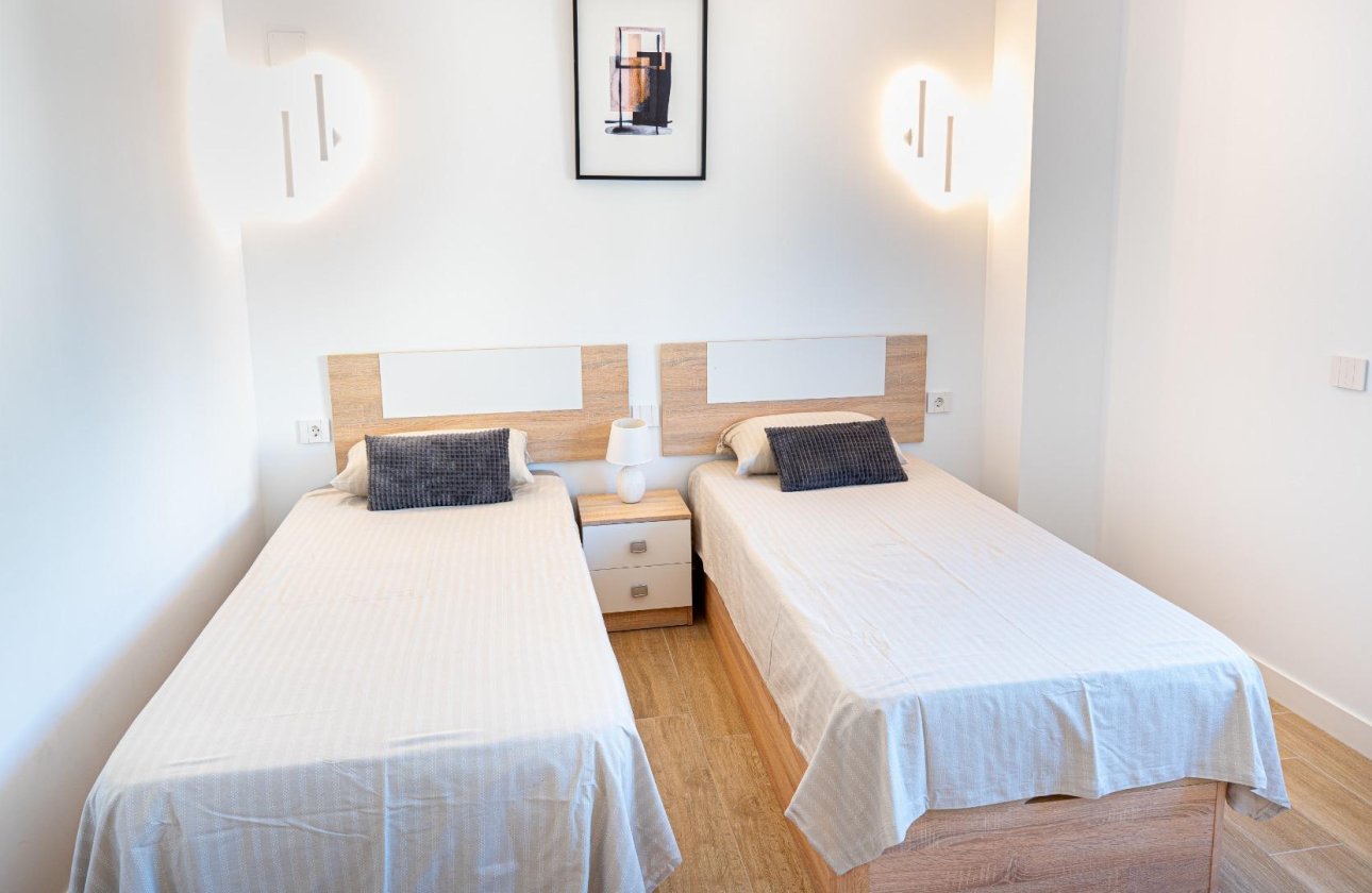 Resale - Apartment -
Torrevieja - Punta Prima