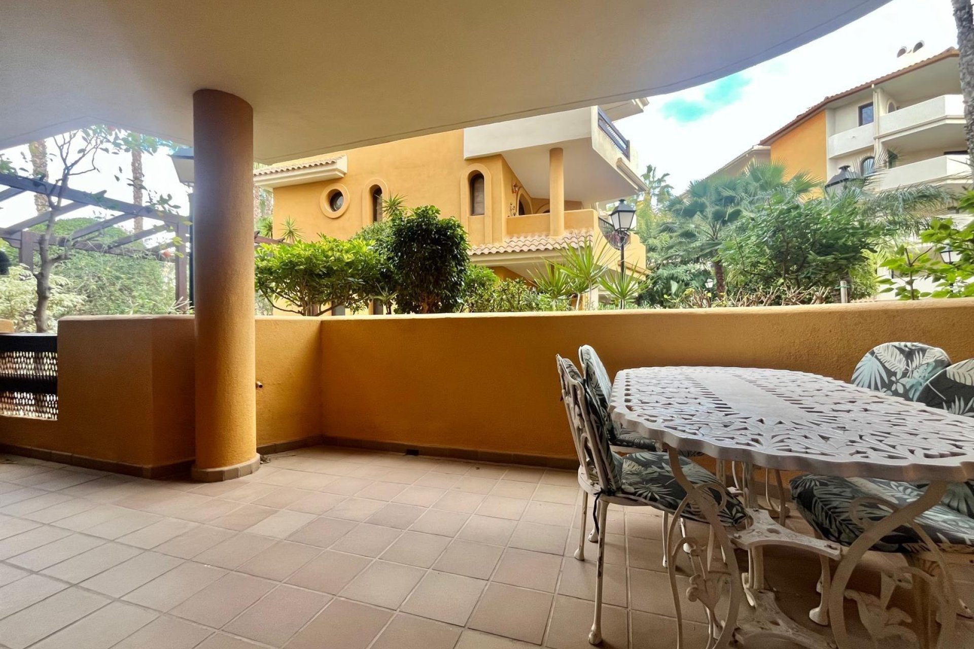 Resale - Apartment -
Torrevieja - Punta Prima