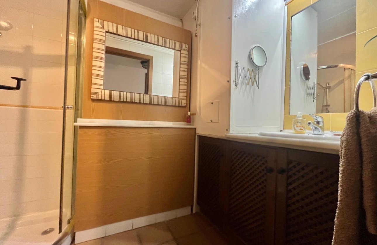 Resale - Apartment -
Torrevieja - Punta Prima