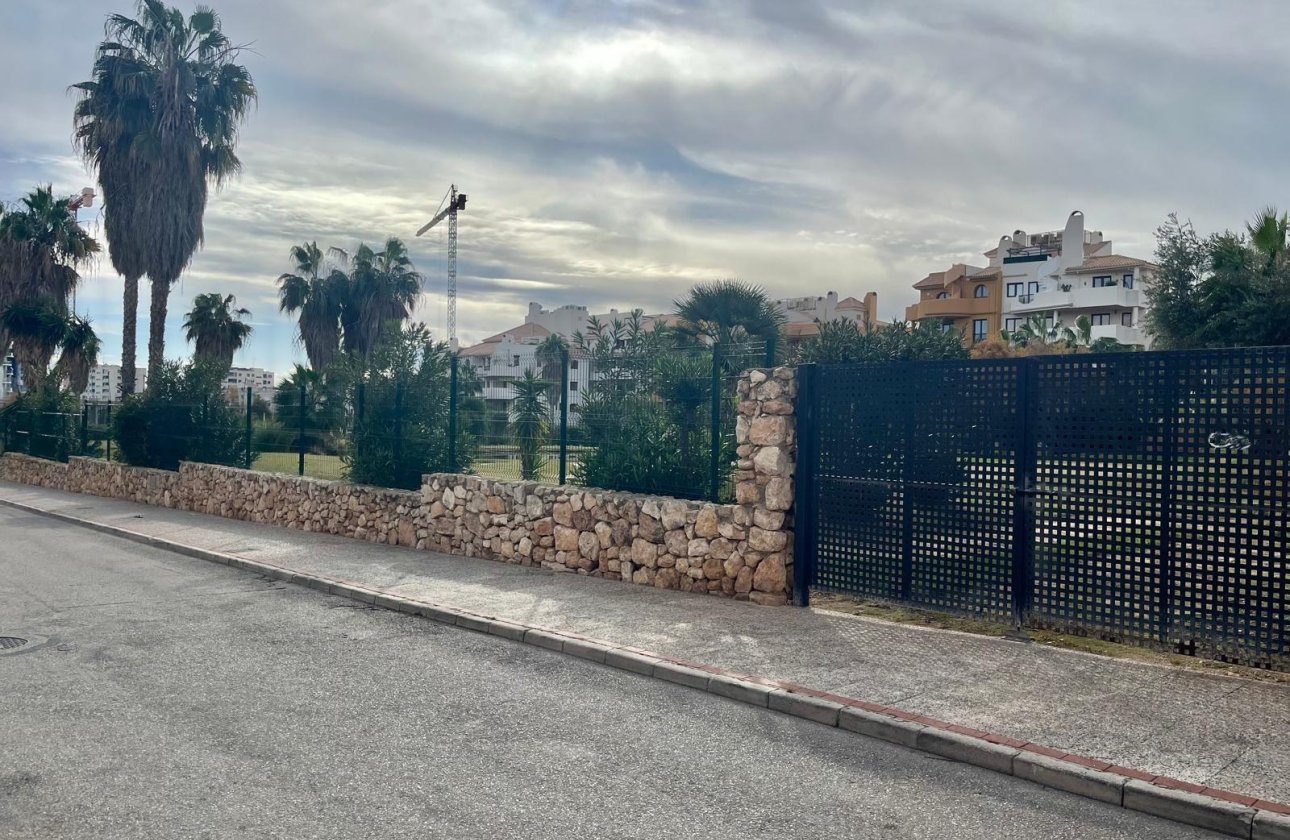 Resale - Apartment -
Torrevieja - Punta Prima