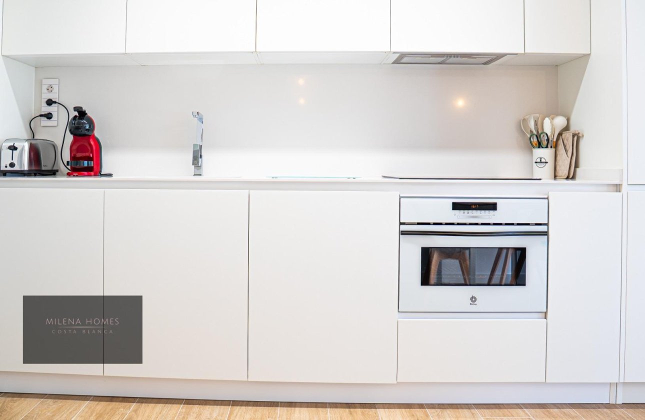 Resale - Apartment -
Torrevieja - Punta Prima