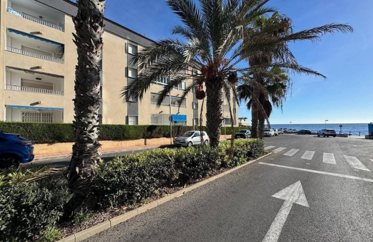Resale - Apartment -
Torrevieja - Punta Prima