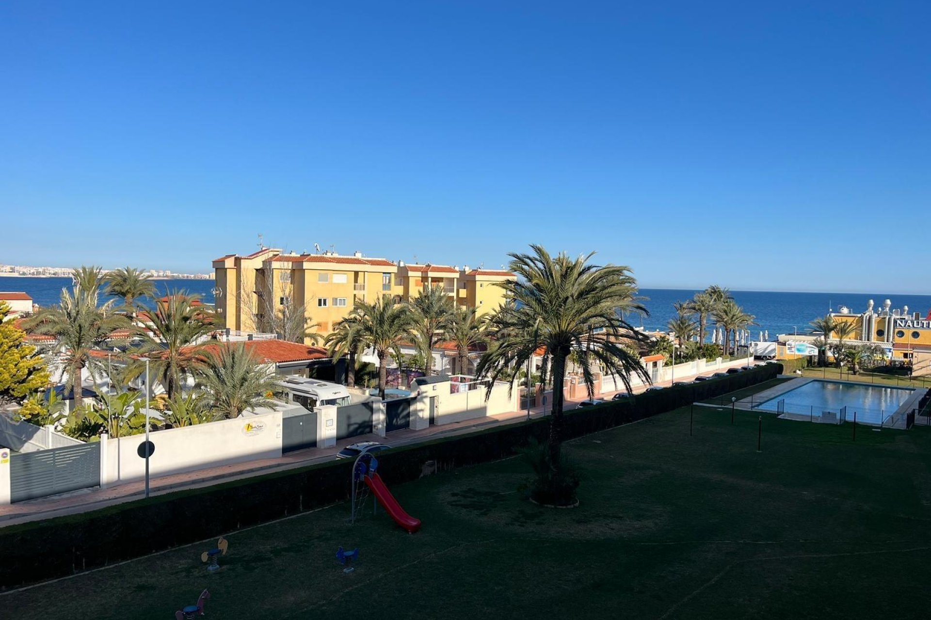 Resale - Apartment -
Torrevieja - Punta Prima