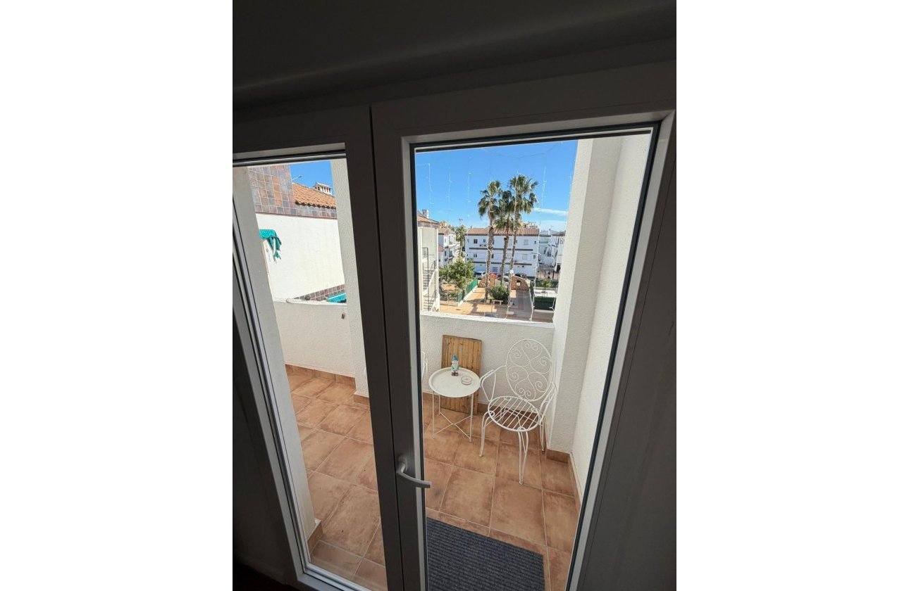 Resale - Apartment -
Torrevieja - Punta Prima