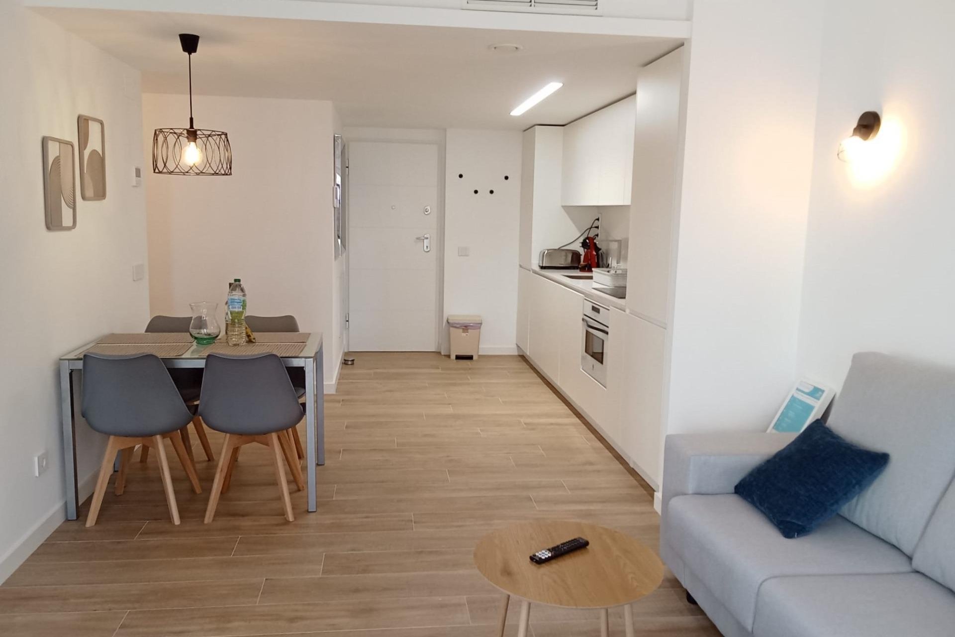 Resale - Apartment -
Torrevieja - Punta Prima