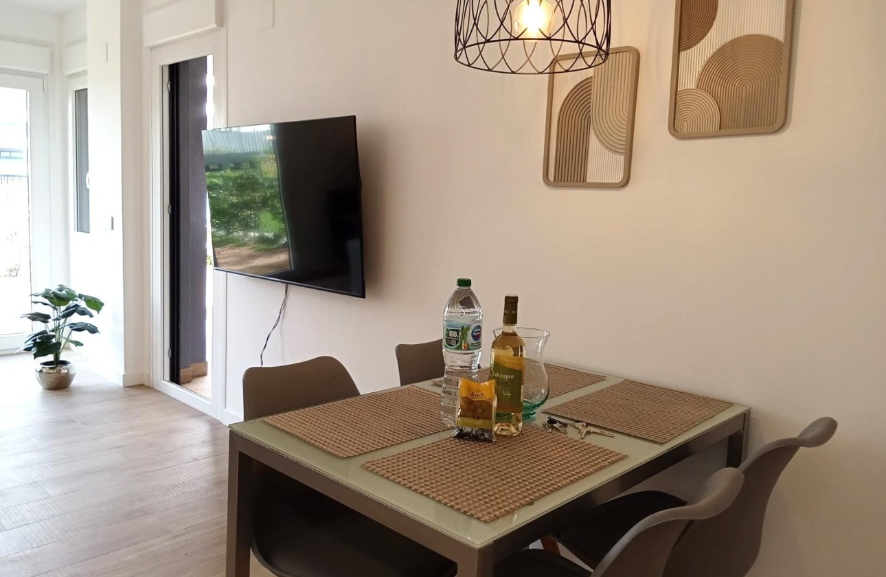 Resale - Apartment -
Torrevieja - Punta Prima