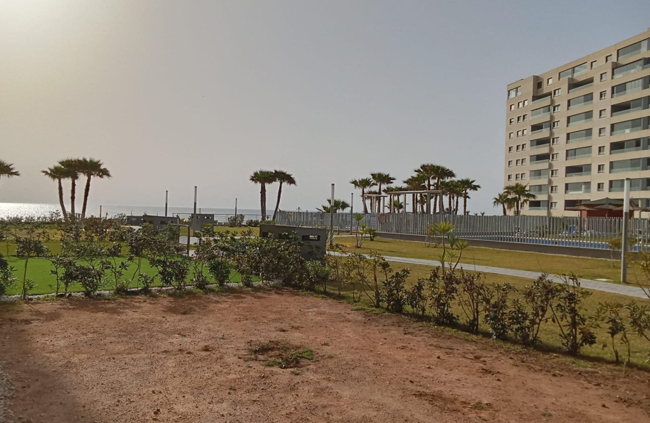 Resale - Apartment -
Torrevieja - Punta Prima