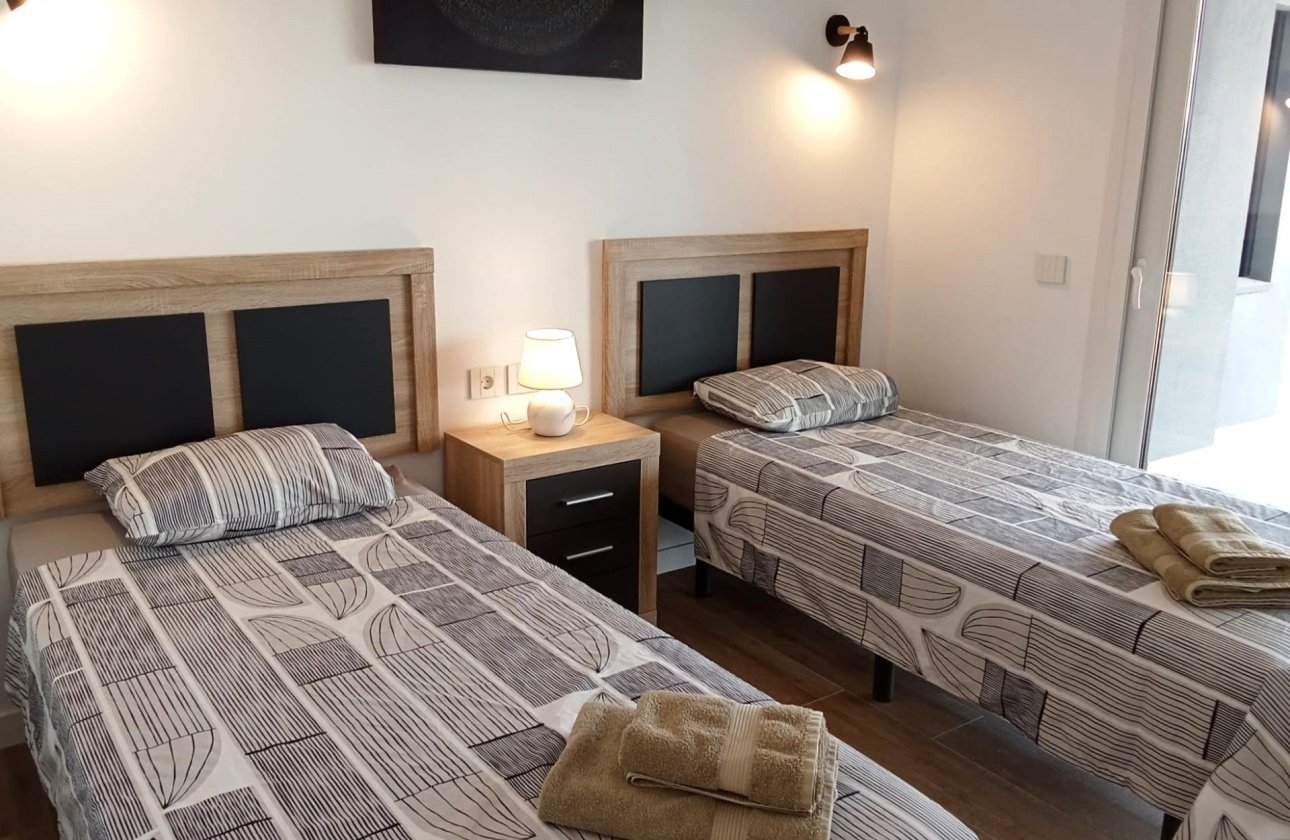 Resale - Apartment -
Torrevieja - Punta Prima