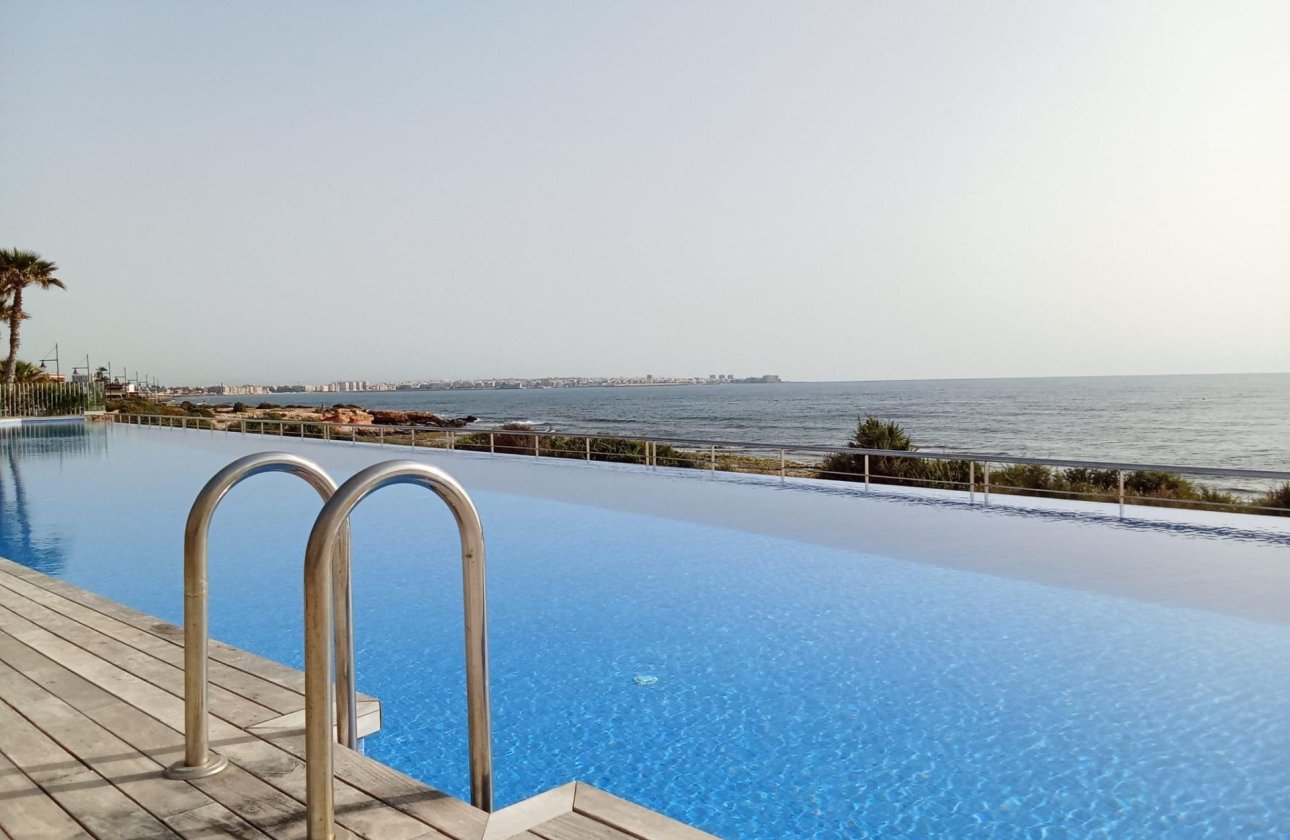 Resale - Apartment -
Torrevieja - Punta Prima