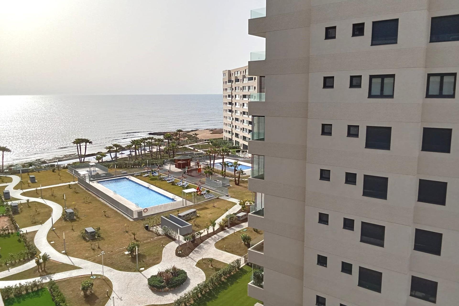 Resale - Apartment -
Torrevieja - Punta Prima