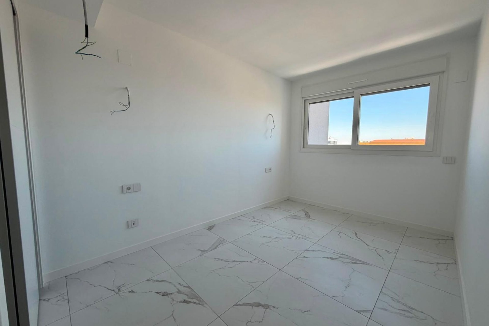 Resale - Apartment -
Torrevieja - Punta Prima