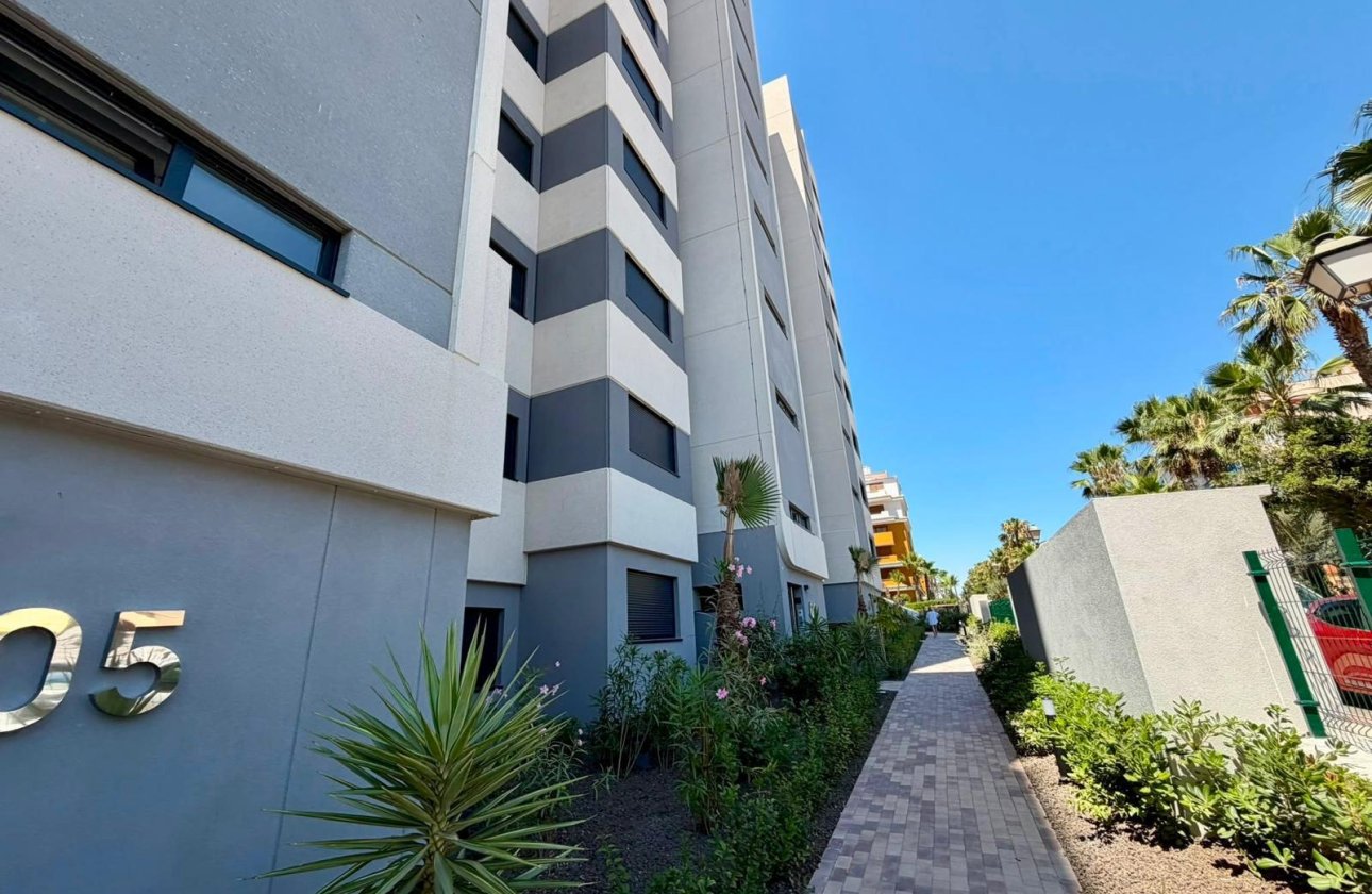 Resale - Apartment -
Torrevieja - Punta Prima