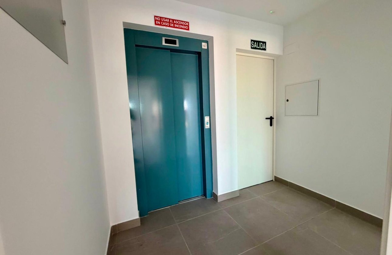 Resale - Apartment -
Torrevieja - Punta Prima
