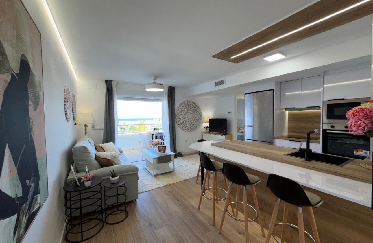 Resale - Apartment -
Torrevieja - Punta Prima