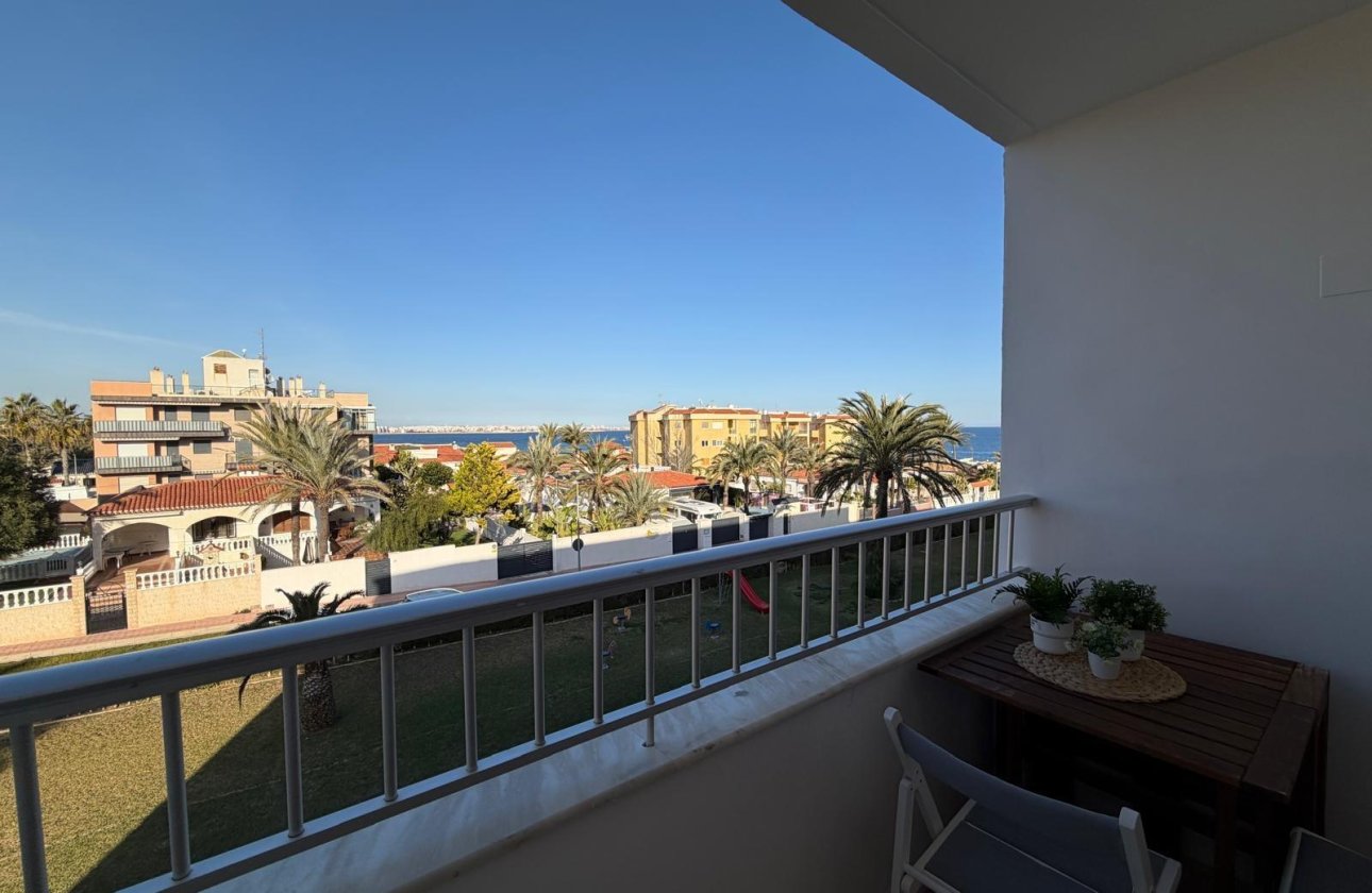 Resale - Apartment -
Torrevieja - Punta Prima