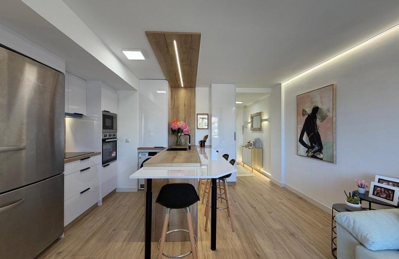 Resale - Apartment -
Torrevieja - Punta Prima