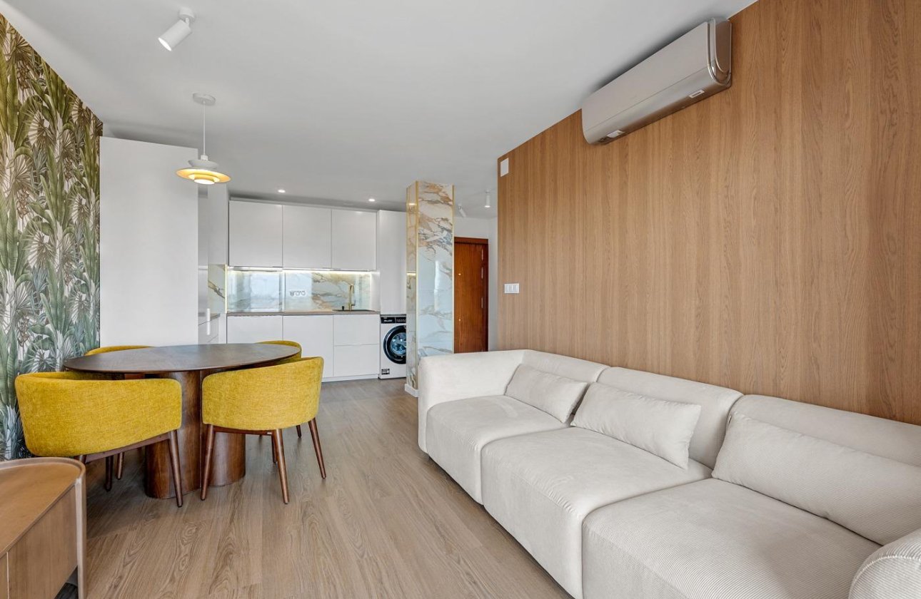 Resale - Apartment -
Torrevieja - Punta Prima