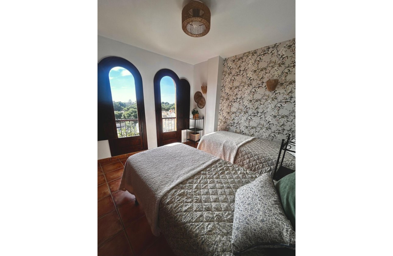Resale - Apartment -
Torrevieja - Punta Prima
