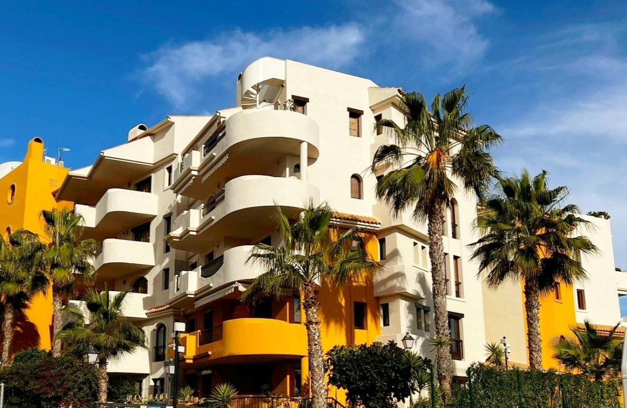 Resale - Apartment -
Torrevieja - Punta Prima