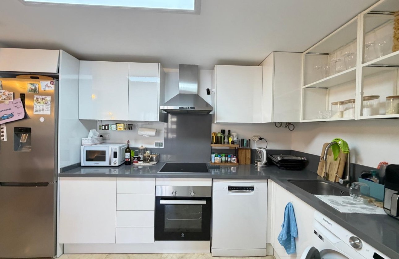 Resale - Apartment -
Torrevieja - Punta Prima