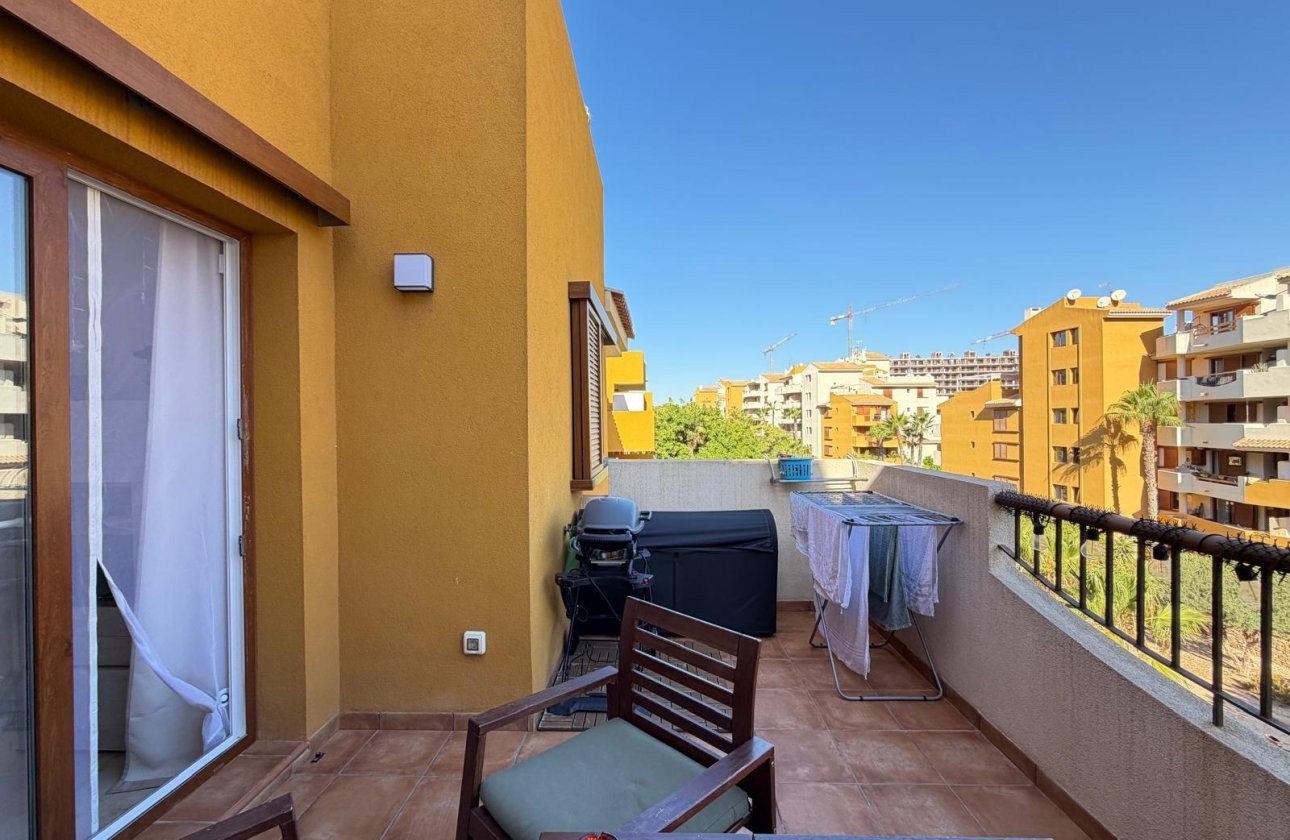 Resale - Apartment -
Torrevieja - Punta Prima