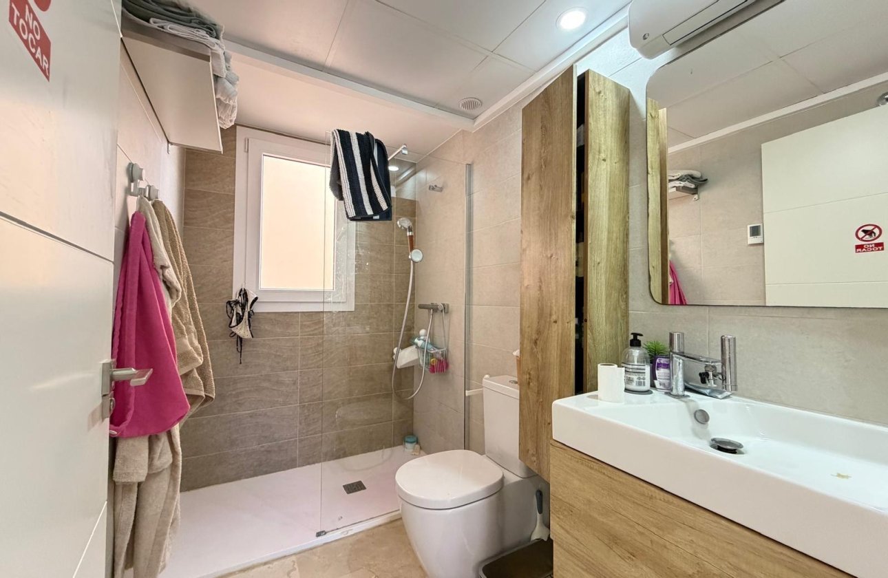 Resale - Apartment -
Torrevieja - Punta Prima