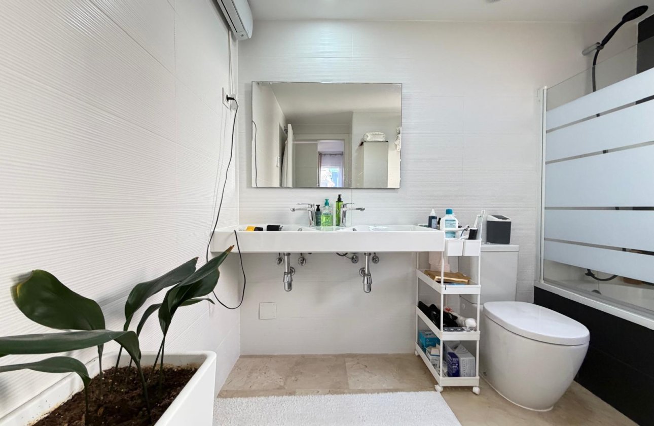 Resale - Apartment -
Torrevieja - Punta Prima