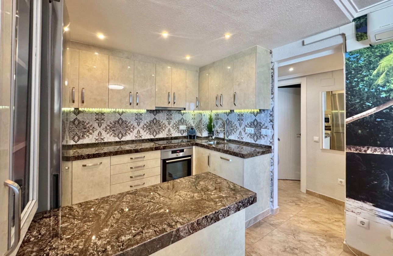 Resale - Apartment -
Torrevieja - Torre La Mata
