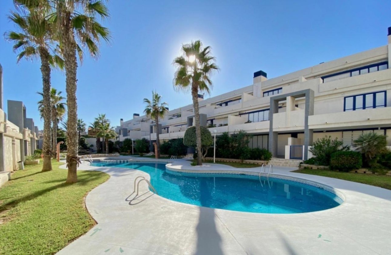 Resale - Apartment -
Torrevieja - Torre La Mata