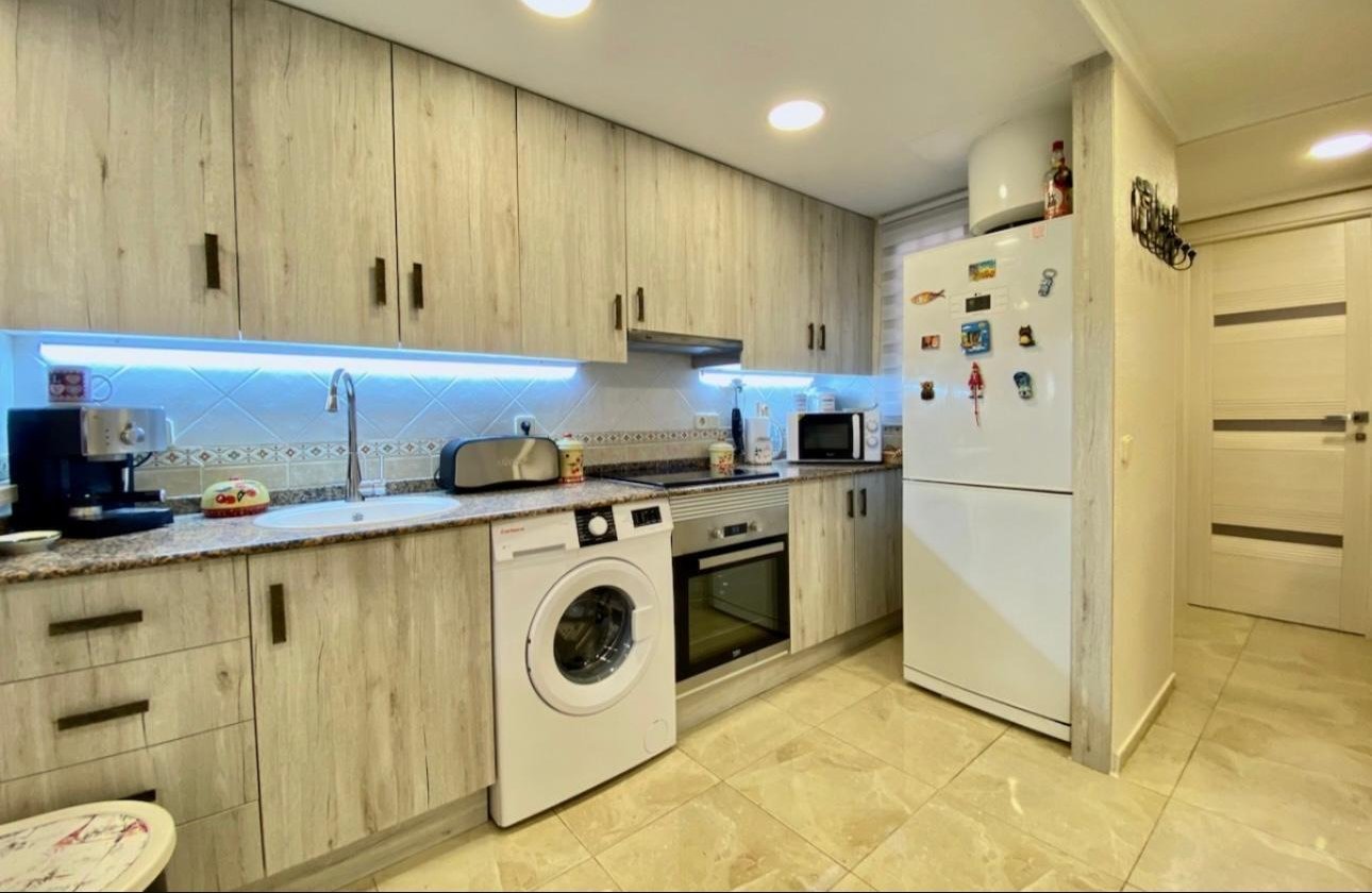 Resale - Apartment -
Torrevieja - Torre La Mata