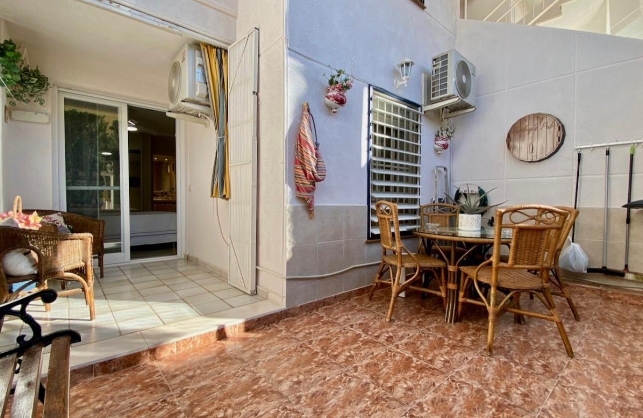 Resale - Apartment -
Torrevieja - Torre La Mata