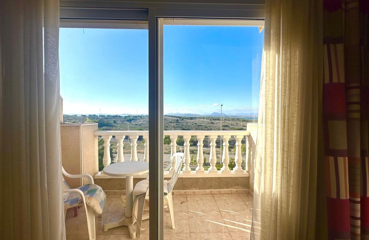 Resale - Apartment -
Torrevieja - Torreblanca