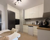 Resale - Apartment -
Torrevieja - Urb. Calas Blancas III