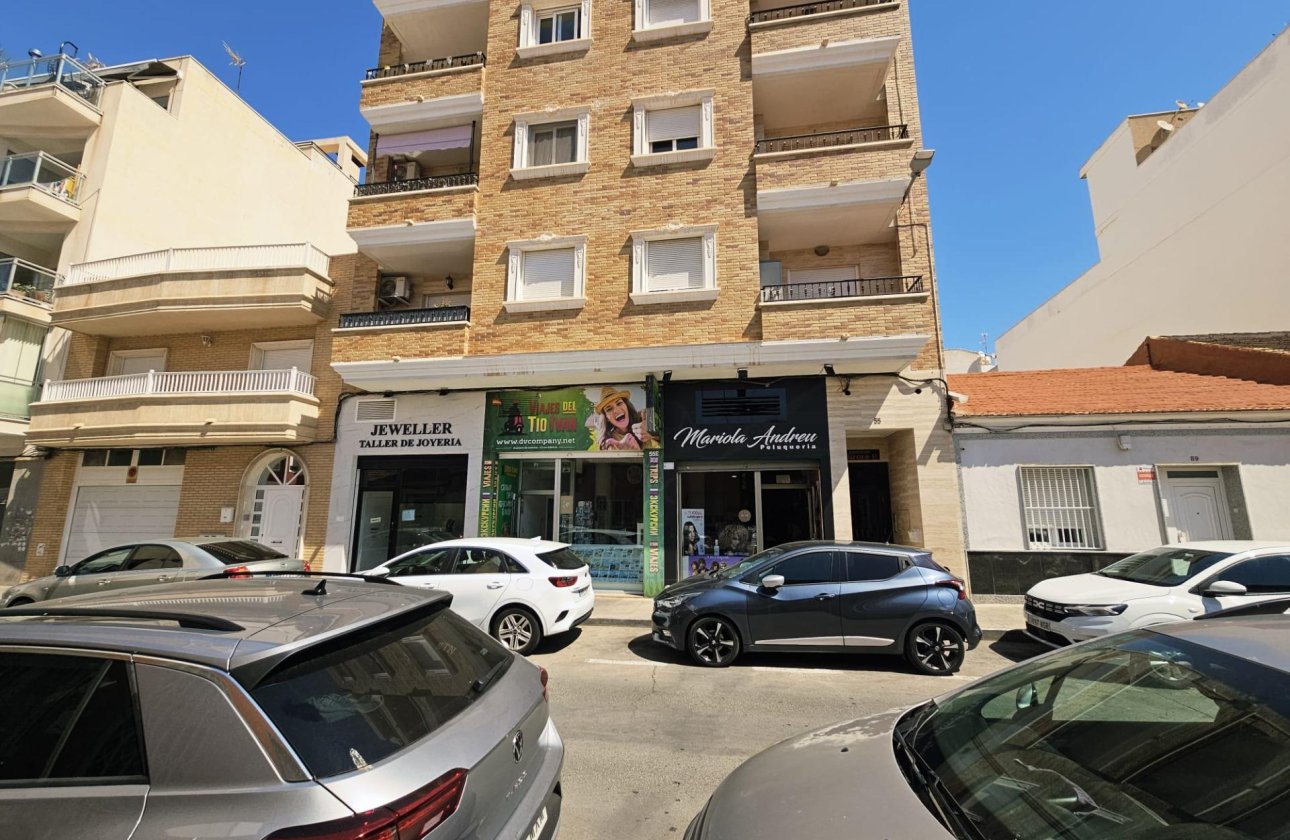 Resale - Apartment -
Torrevieja