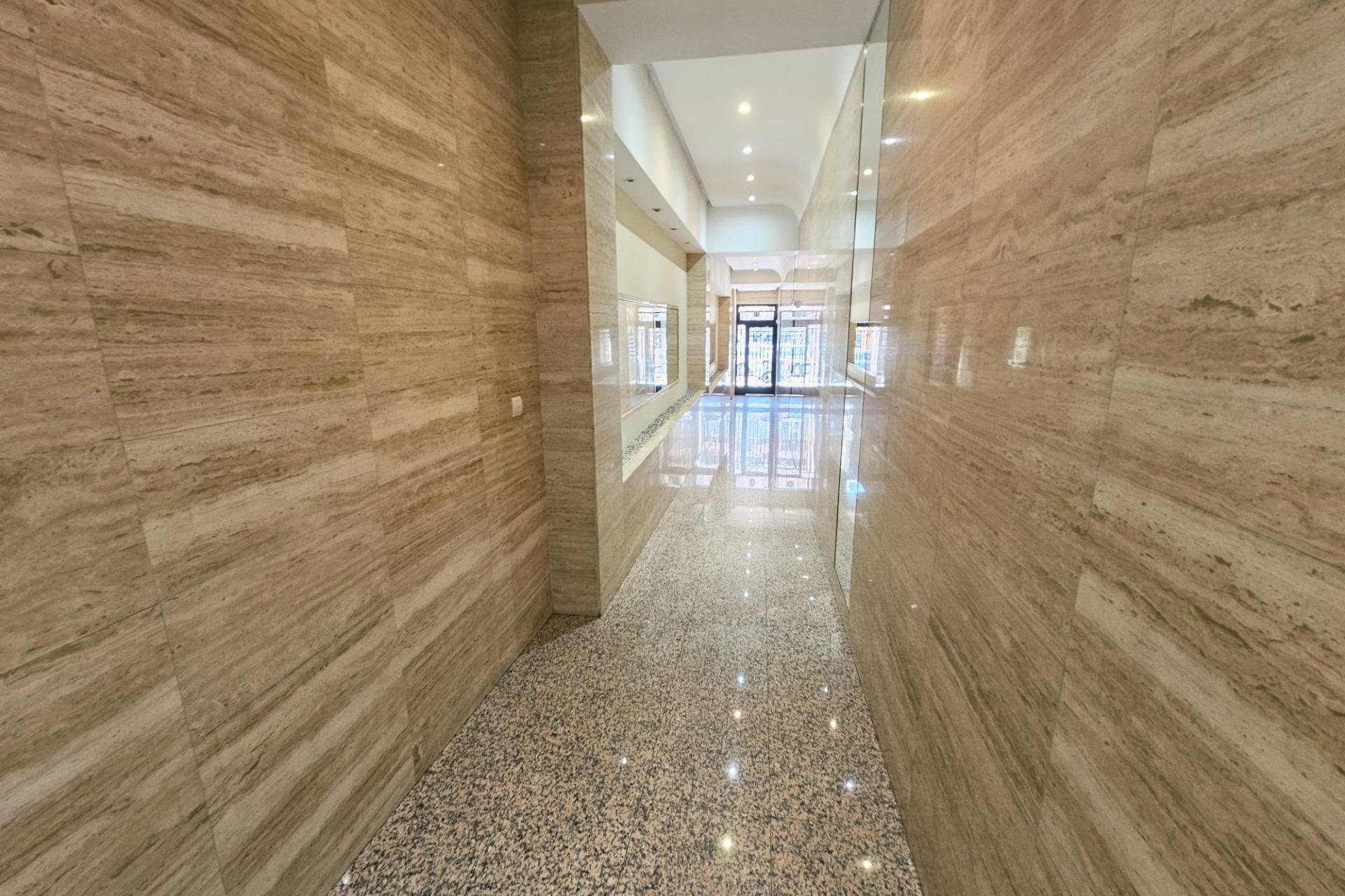 Resale - Apartment -
Torrevieja