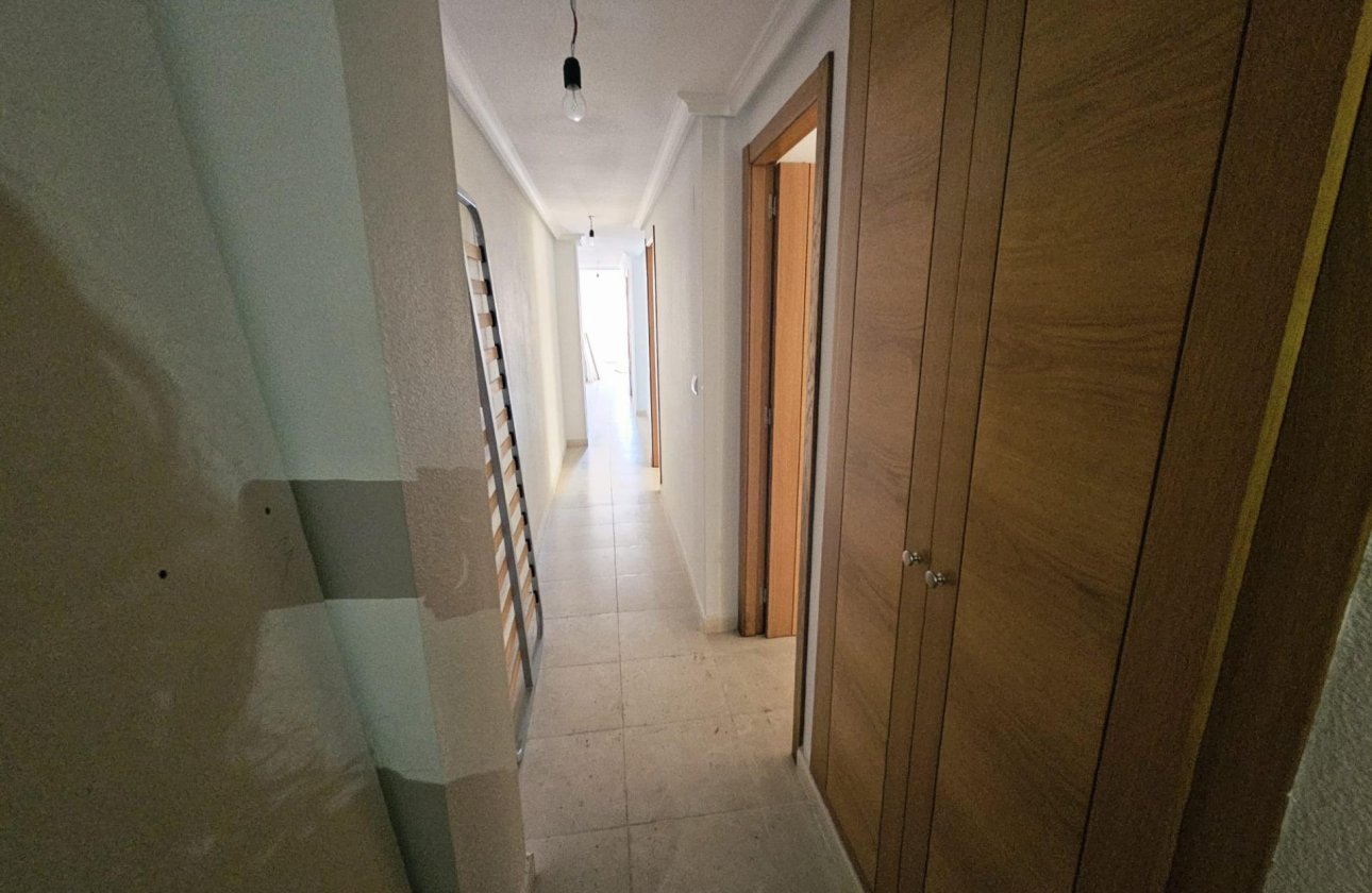 Resale - Apartment -
Torrevieja